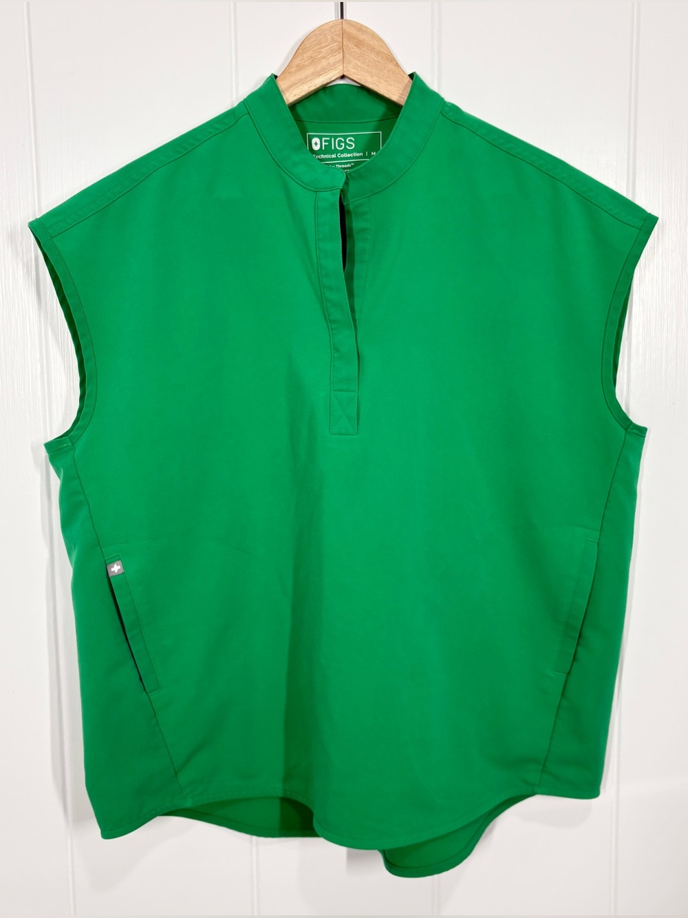 Figs Technical Collection Rafaela Sleeveless Top Size Medium Green